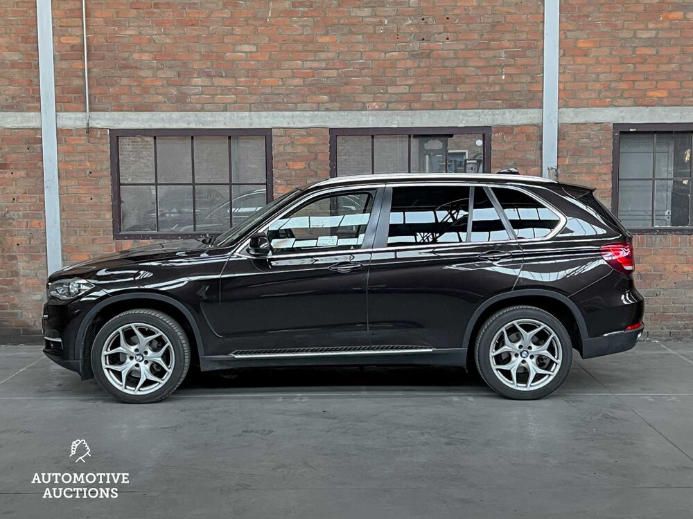 BMW X5 xDrive30d High Executive F15 258pk 2014, HS-577-L