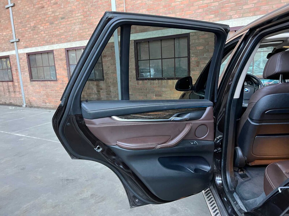 BMW X5 xDrive30d High Executive F15 258pk 2014, HS-577-L