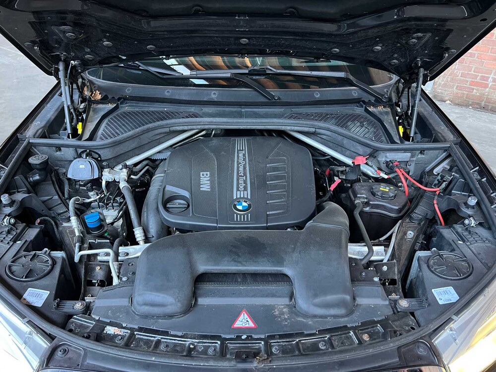 BMW X5 xDrive30d High Executive F15 258pk 2014, HS-577-L