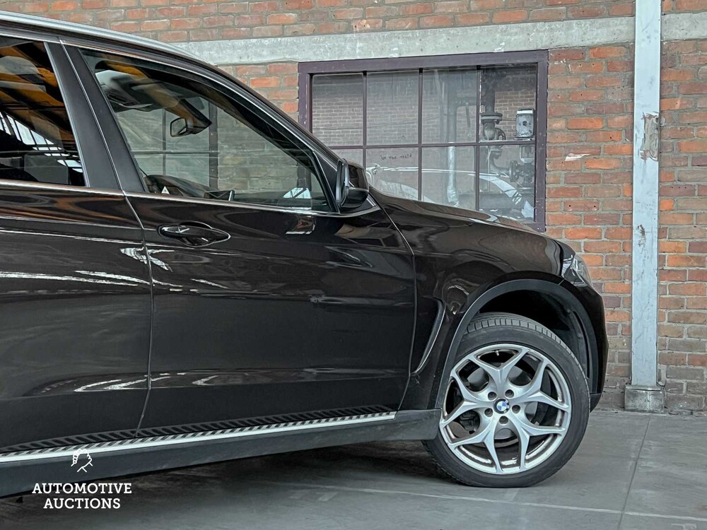 BMW X5 xDrive30d High Executive F15 258pk 2014, HS-577-L
