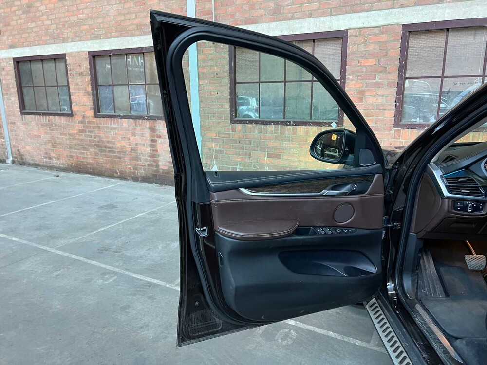 BMW X5 xDrive30d High Executive F15 258pk 2014, HS-577-L