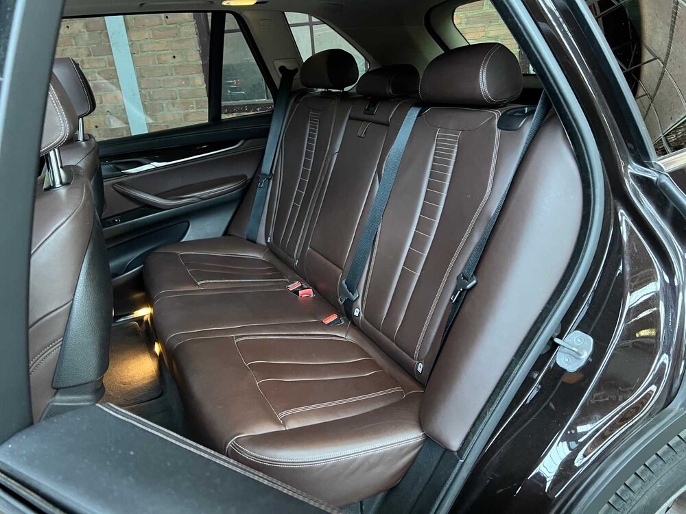 BMW X5 xDrive30d High Executive F15 258pk 2014, HS-577-L