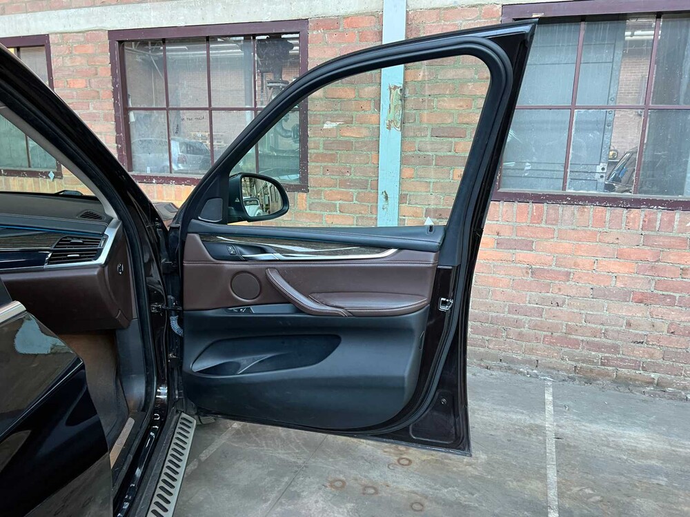 BMW X5 xDrive30d High Executive F15 258pk 2014, HS-577-L
