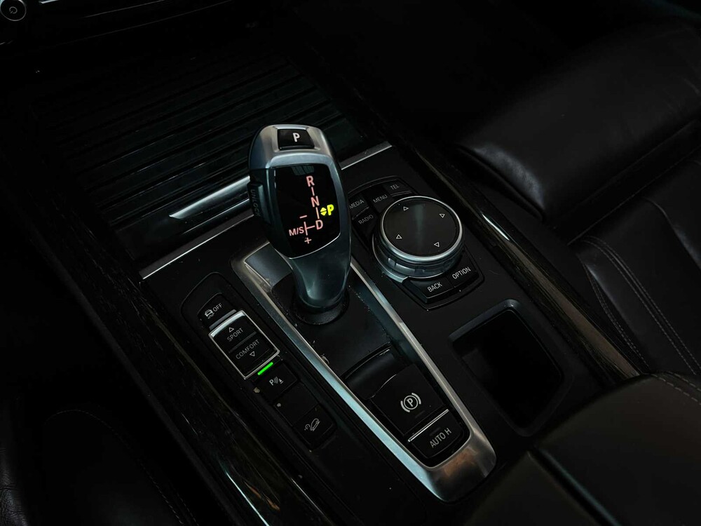 BMW X5 xDrive30d High Executive F15 258pk 2014, HS-577-L