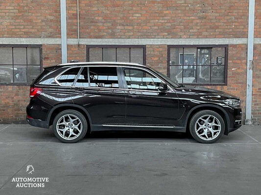 BMW X5 xDrive30d High Executive F15 258hp 2014, HS-577-L