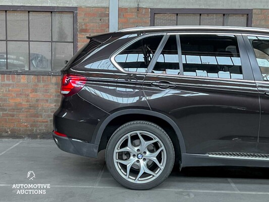 BMW X5 xDrive30d High Executive F15 258hp 2014, HS-577-L