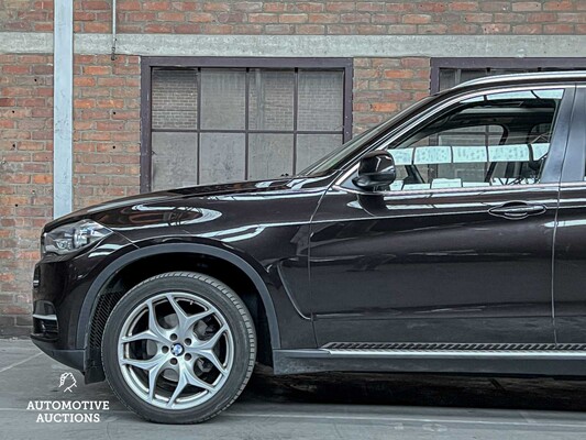 BMW X5 xDrive30d High Executive F15 258hp 2014, HS-577-L