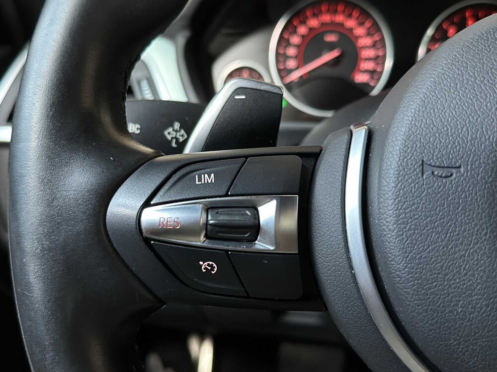 BMW 330e M-Sport Centennial High Executive 184pk 2016 (Origineel-NL) 3-serie, ND-217-B