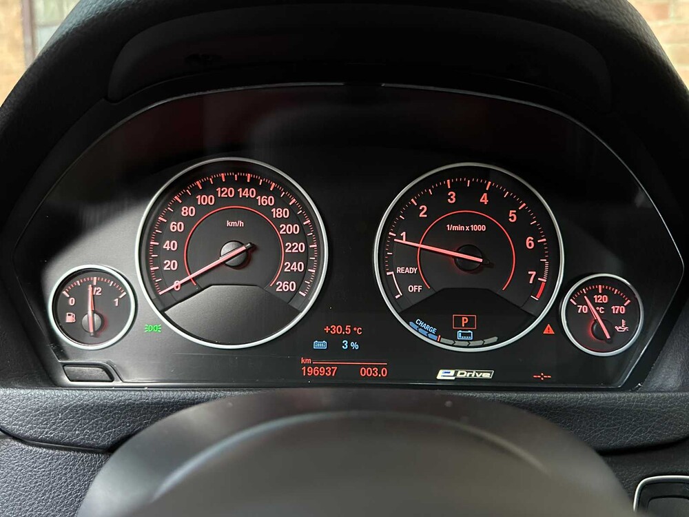 BMW 330e M-Sport Centennial High Executive 184pk 2016 (Origineel-NL) 3-serie, ND-217-B