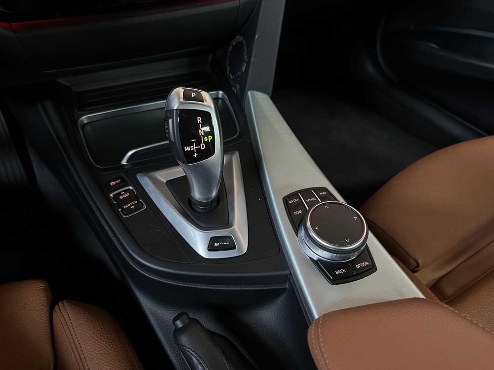 BMW 330e M-Sport Centennial High Executive 184pk 2016 (Origineel-NL) 3-serie, ND-217-B