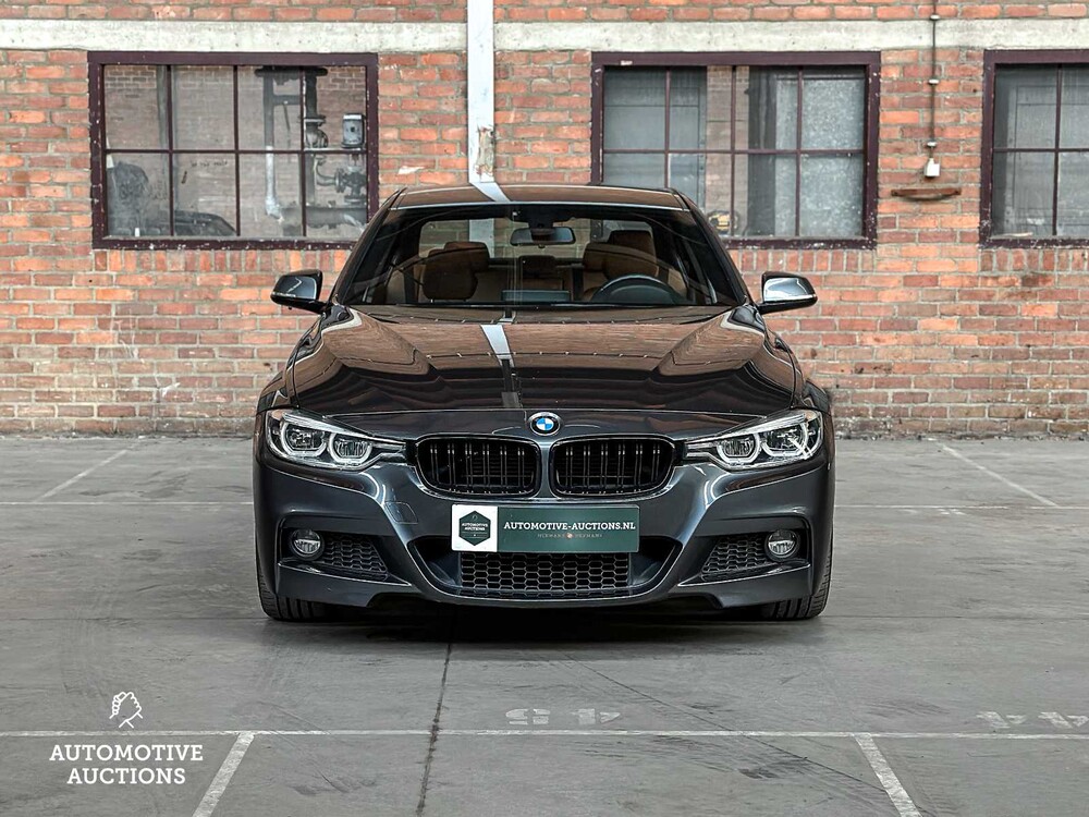 BMW 330e M-Sport Centennial High Executive 184pk 2016 (Origineel-NL) 3-serie, ND-217-B