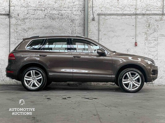 Volkswagen Touareg 3.0 TDI Highline 239pk 2010 (Origineel-NL+1e eigenaar), 67-NLD-1