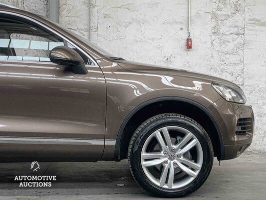 Volkswagen Touareg 3.0 TDI Highline 239hp 2010 (Original-NL+1st owner), 67-NLD-1