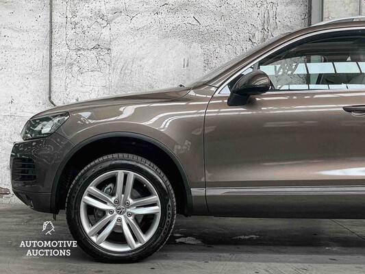 Volkswagen Touareg 3.0 TDI Highline 239hp 2010 (Original-NL+1st owner), 67-NLD-1