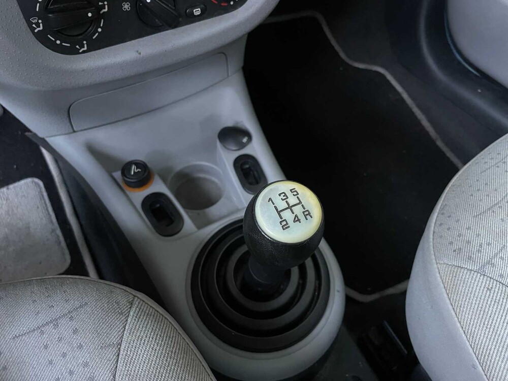 Citroen C3 1.1i Ligne Séduction 60PS 2003 (Original-NL), 42-LT-DN