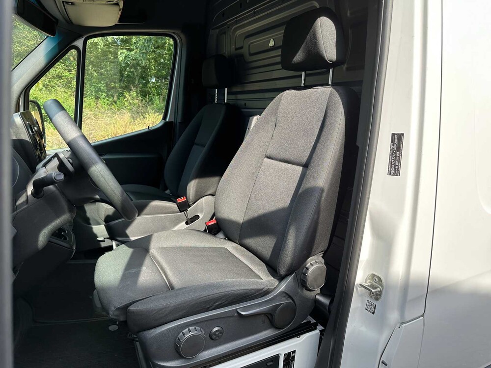Mercedes-Benz eSprinter L2H2 55kWh 116PS 2021 (Original-NL), VKN-55-N