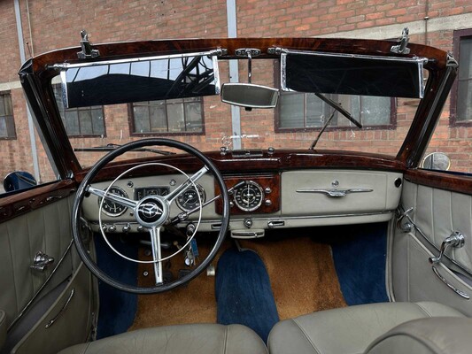 Mercedes-Benz 220 A Cabriolet W187 1951, DR-27-11