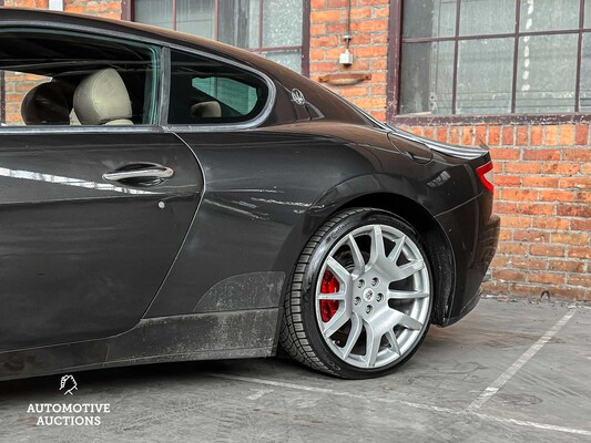 Maserati GranTurismo 4.2 V8 405hp 2008 youngtimer