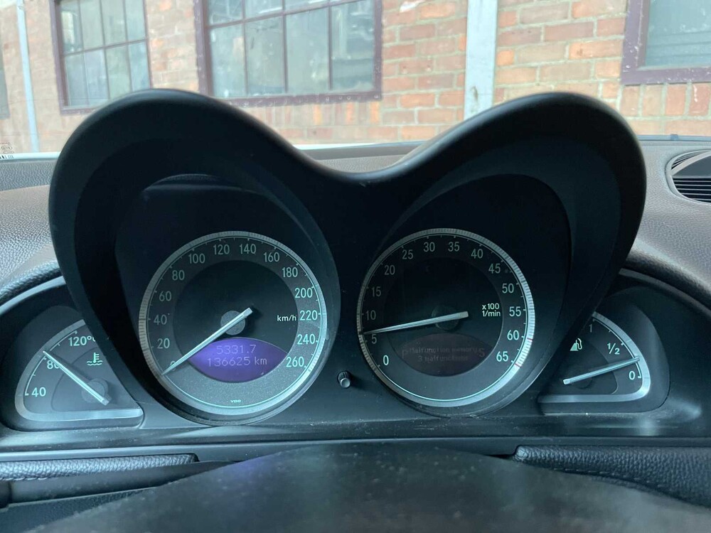 Mercedes-Benz SL500 5.0 V8 306hp 2003 SL-Class Youngtimer