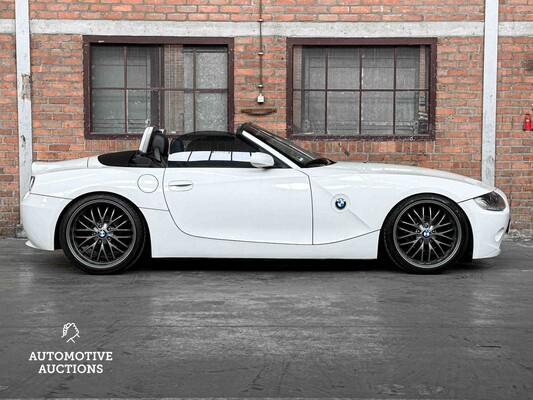 BMW Z4 Roadster 2.0i Anniversary 150hp 2005, T-556-XZ 