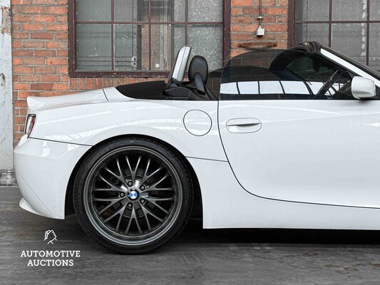 BMW Z4 Roadster 2.0i Anniversary 150hp 2005, T-556-XZ 