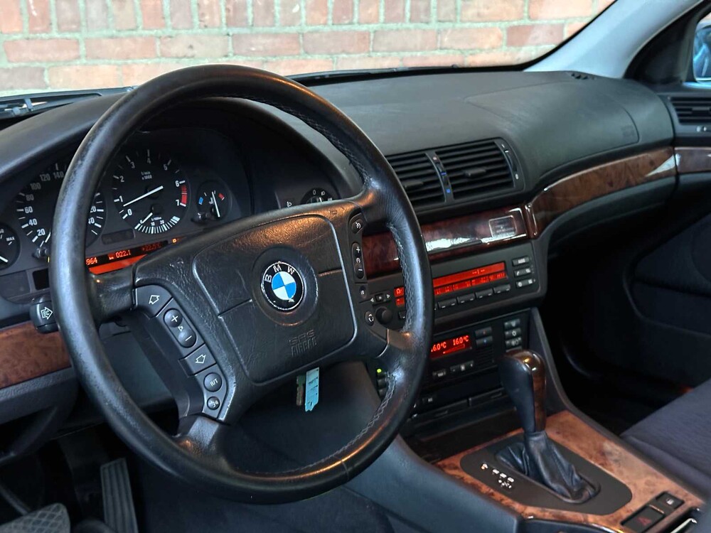 BMW 525i Executive 192hp 2002 (Original-NL) 5-series, 28-JV-ZJ
