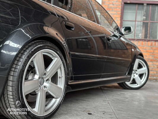 Audi RS6 Avant 4.2 V8 Quattro 450hp 2003, 20-LL-ZB Youngtimer