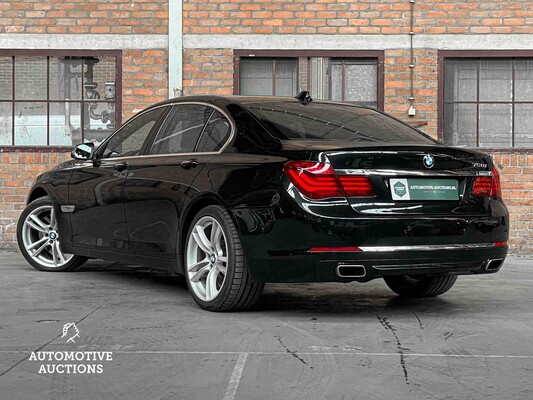 BMW 750i xDrive High Executive 449hp 2013 (Original-UK) 7-Series, 32-ZVG-3