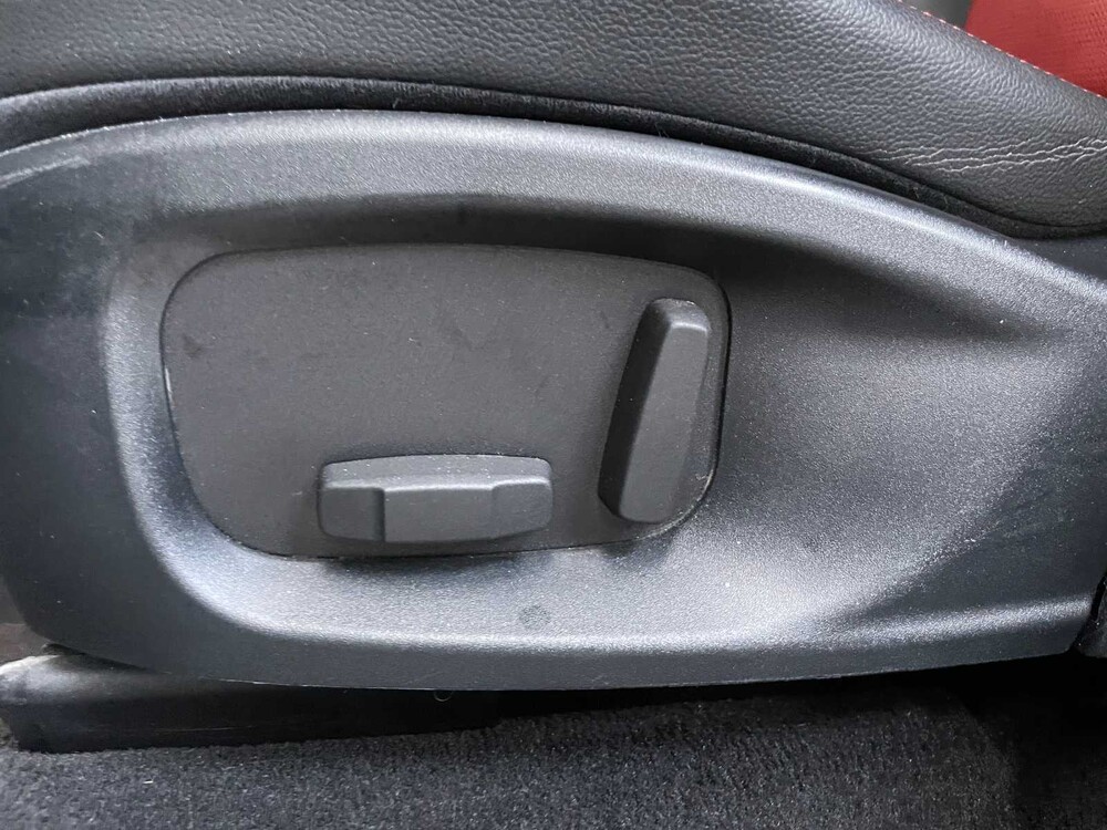 Jaguar F-PACE 2.0 Portfolio AWD 20d 179pk 2017, H-091-XH