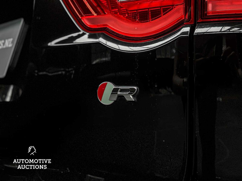 Jaguar F-PACE 2.0 Portfolio AWD 20d 179pk 2017, H-091-XH