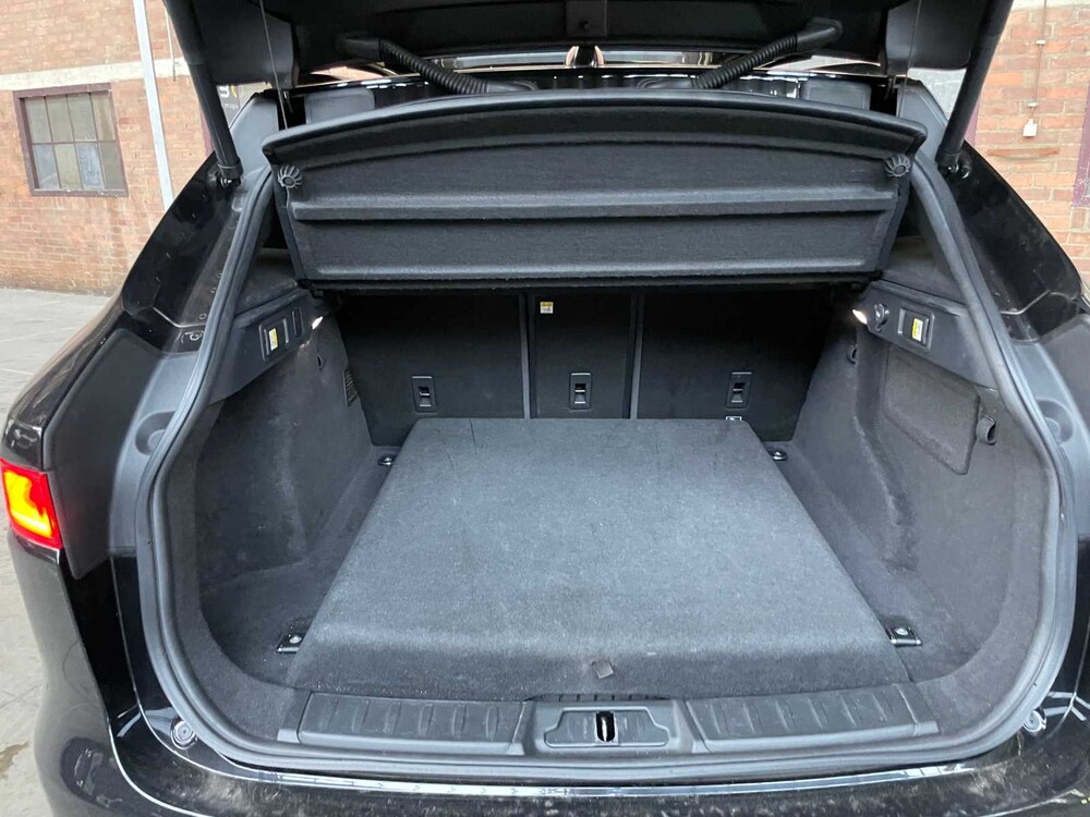 Jaguar F-PACE 2.0 Portfolio AWD 20d 179pk 2017, H-091-XH