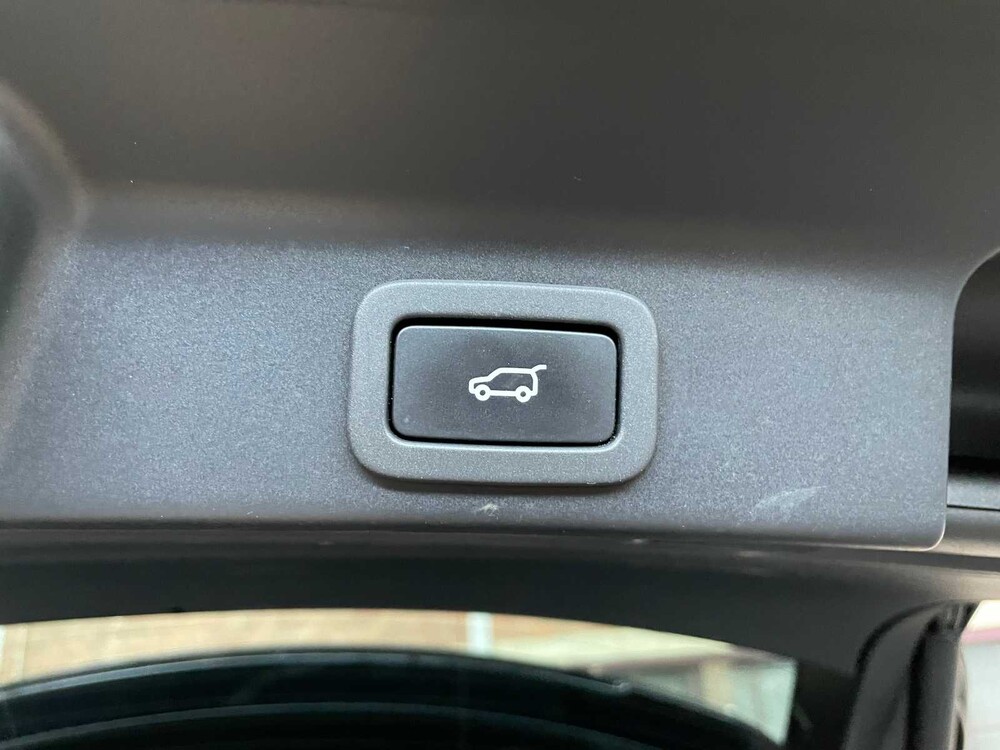 Jaguar F-PACE 2.0 Portfolio AWD 20d 179pk 2017, H-091-XH