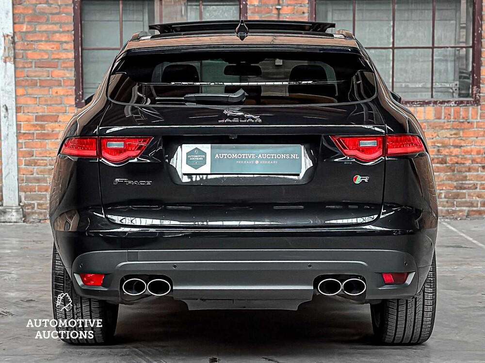 Jaguar F-PACE 2.0 Portfolio AWD 20d 179pk 2017, H-091-XH