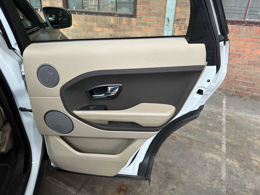 Land Rover Range Rover Evoque 2.2 eD4 2WD Pure 150hp 2013 (Original-UK), 2-KBS-42