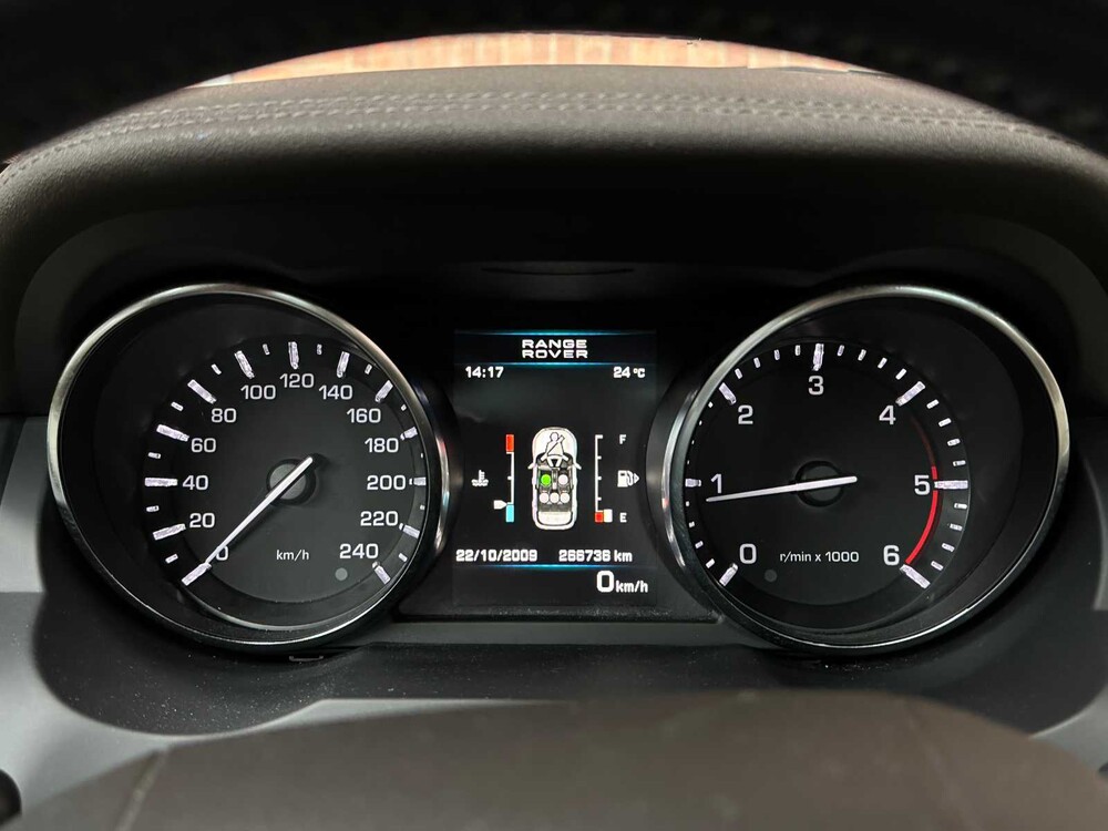 Land Rover Range Rover Evoque 2.2 eD4 2WD Pure 150hp 2013 (Original-UK), 2-KBS-42