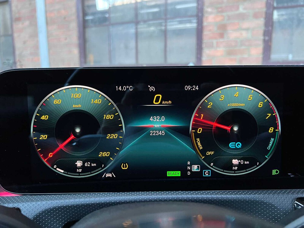 Mercedes-Benz A250e AMG Business Solution 160pk 2022 A-klasse, X-451-TP