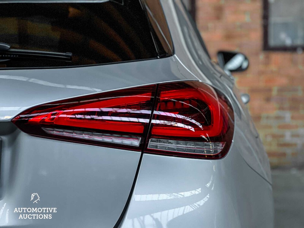 Mercedes-Benz A250e AMG Business Solution 160pk 2022 A-klasse, X-451-TP