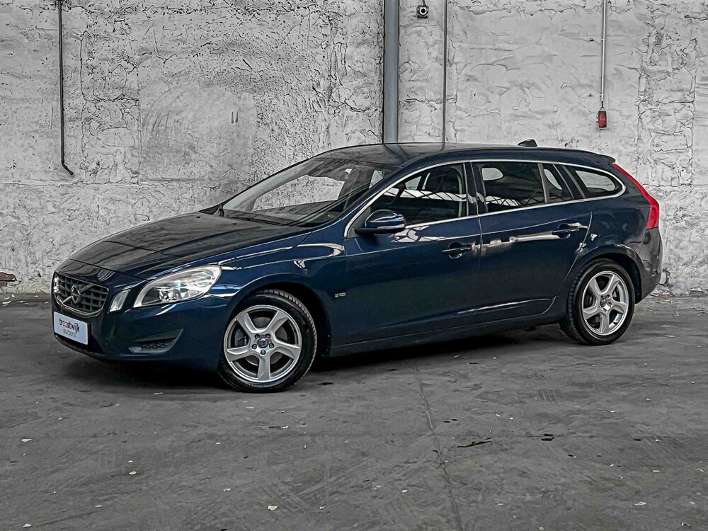 Volvo V60 1.6 T3 R-Design 150HP 2011, 09-TSF-1