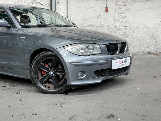 BMW 116i Executive 1-series 116hp 2005, HZ-115-L