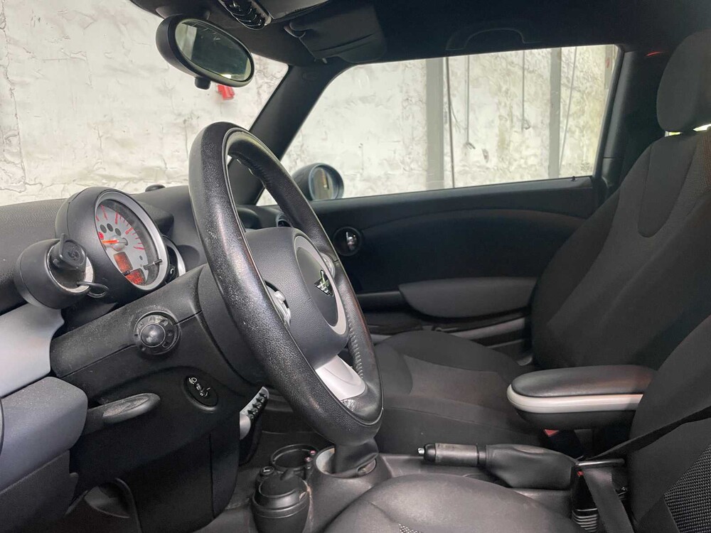 Mini Cooper D Pepper 1.6 109HP 2012 (Original-NL) 19-KNT-1