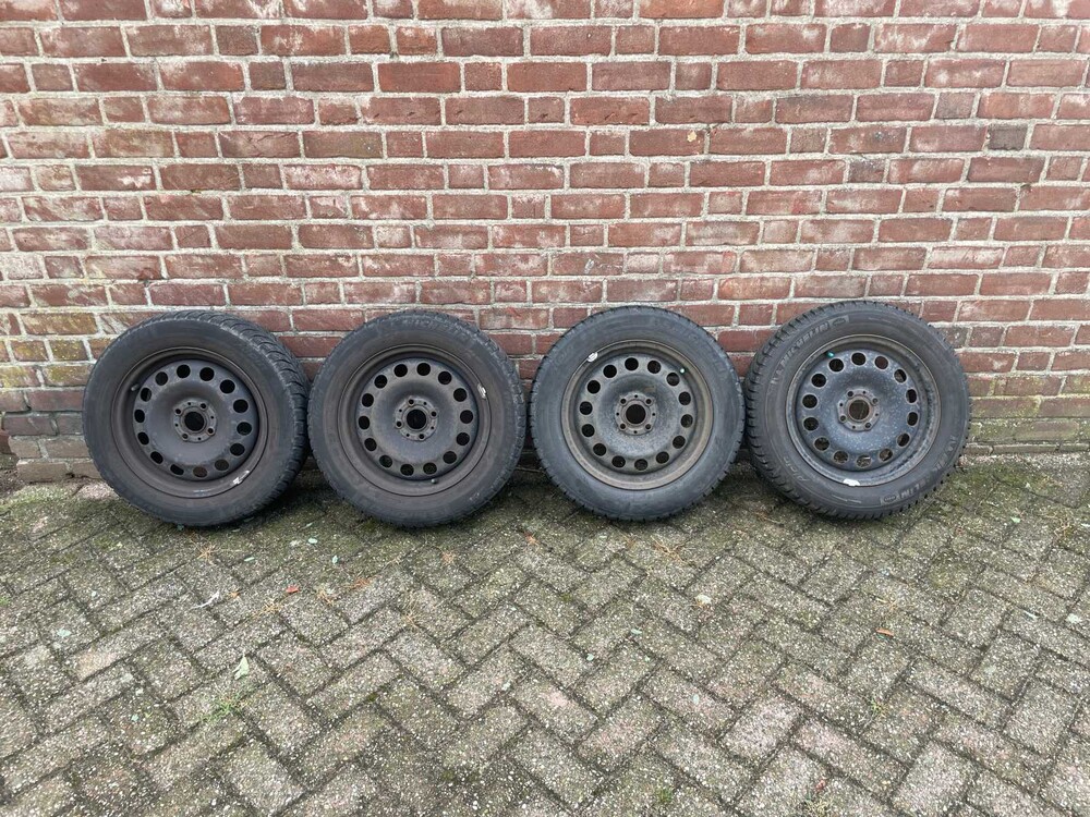 Mini Cooper D Pepper 1.6 109HP 2012 (Original-NL) 19-KNT-1