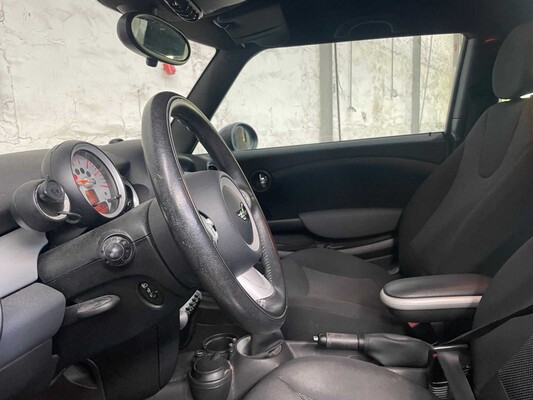 Mini Cooper D Pepper 1.6 109PK 2012 (Origineel-NL) 19-KNT-1