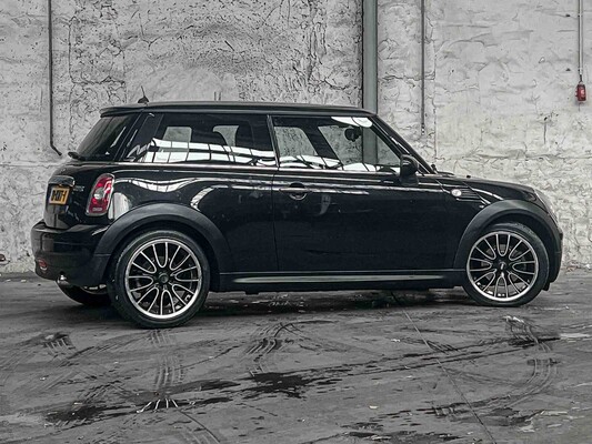 Mini Cooper D Pepper 1.6 109HP 2012 (Original-NL) 19-KNT-1