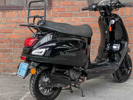 La Souris Sourini, DVX-72-V - Scooter