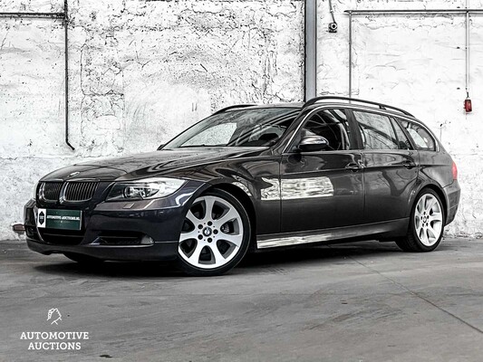 BMW 325i Dynamic Exec. 218hp 2005 (Original-NL), 37-RV-HP -3-serie Touring-