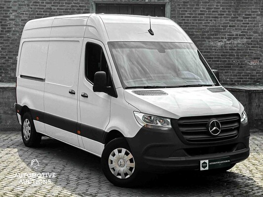 Mercedes-Benz eSprinter  L2H2 55kWh 116pk 2021 (Origineel-NL), VKN-55-N