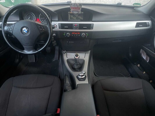 BMW 318i Touring Business Line 3er 129PS 2007 (Original-NL), 08-TR-PL