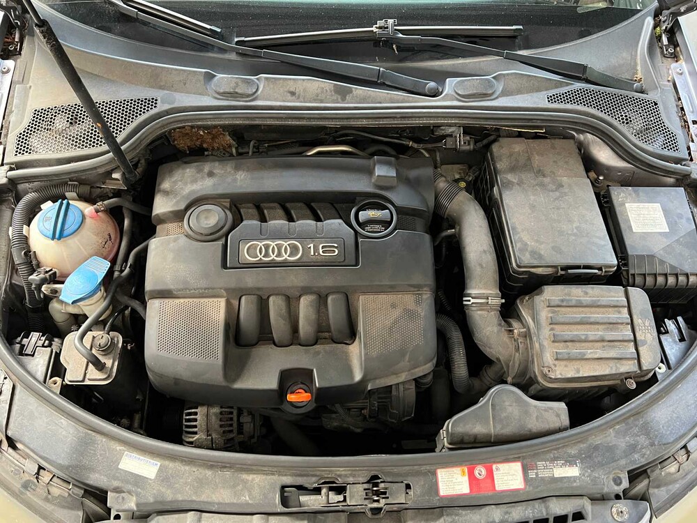 Audi A3 1.6 Attraction 102hp 2004 (Original-NL), 77-PD-PL