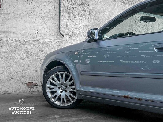 Audi A3 1.6 Attraction 102hp 2004 (Original-NL), 77-PD-PL