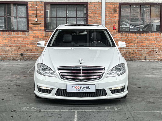 Mercedes-Benz S600 Long 5.5 V12 517hp 2006 S-Class Youngtimer